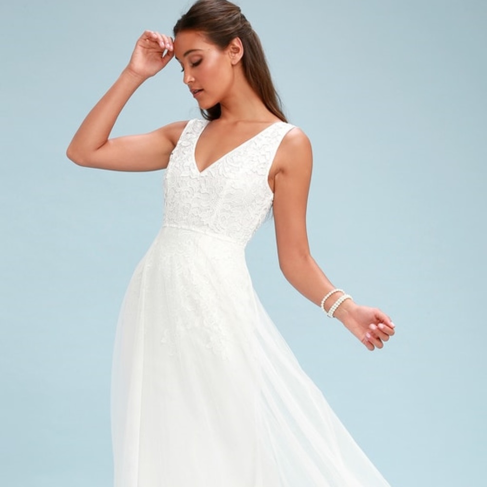 Lulu's Minnie White Lace Maxi Dress